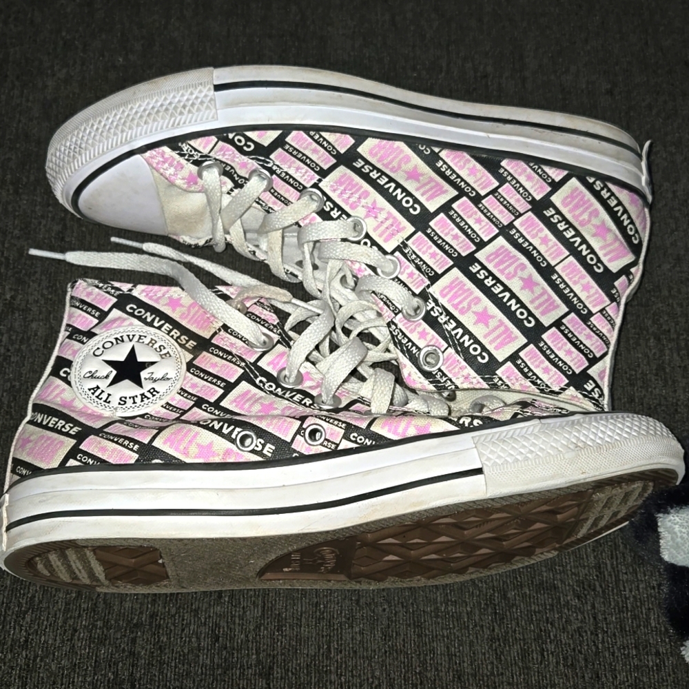 Converse Logo Play Chuck Taylor All Star Hi Top
